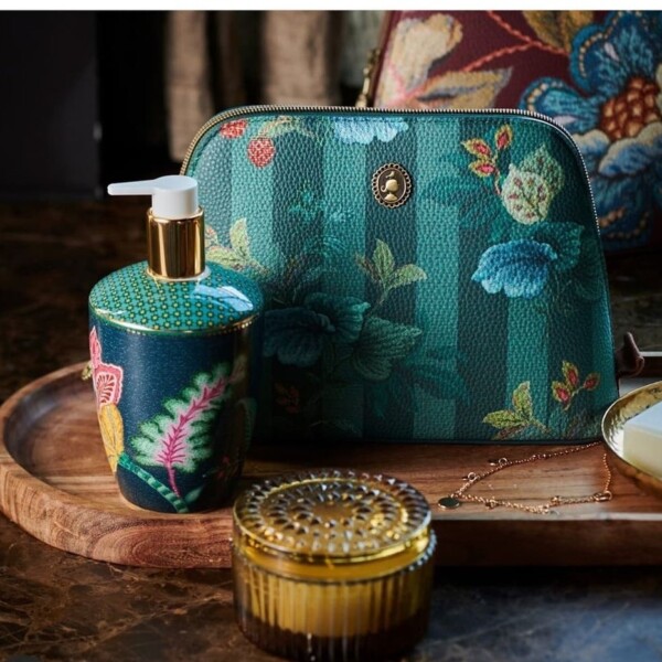personal-accessories-600x600.jpg