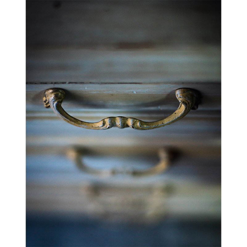 γαλάζια συρταριέρα με τεχνική wash 6 - Marianthi Karta